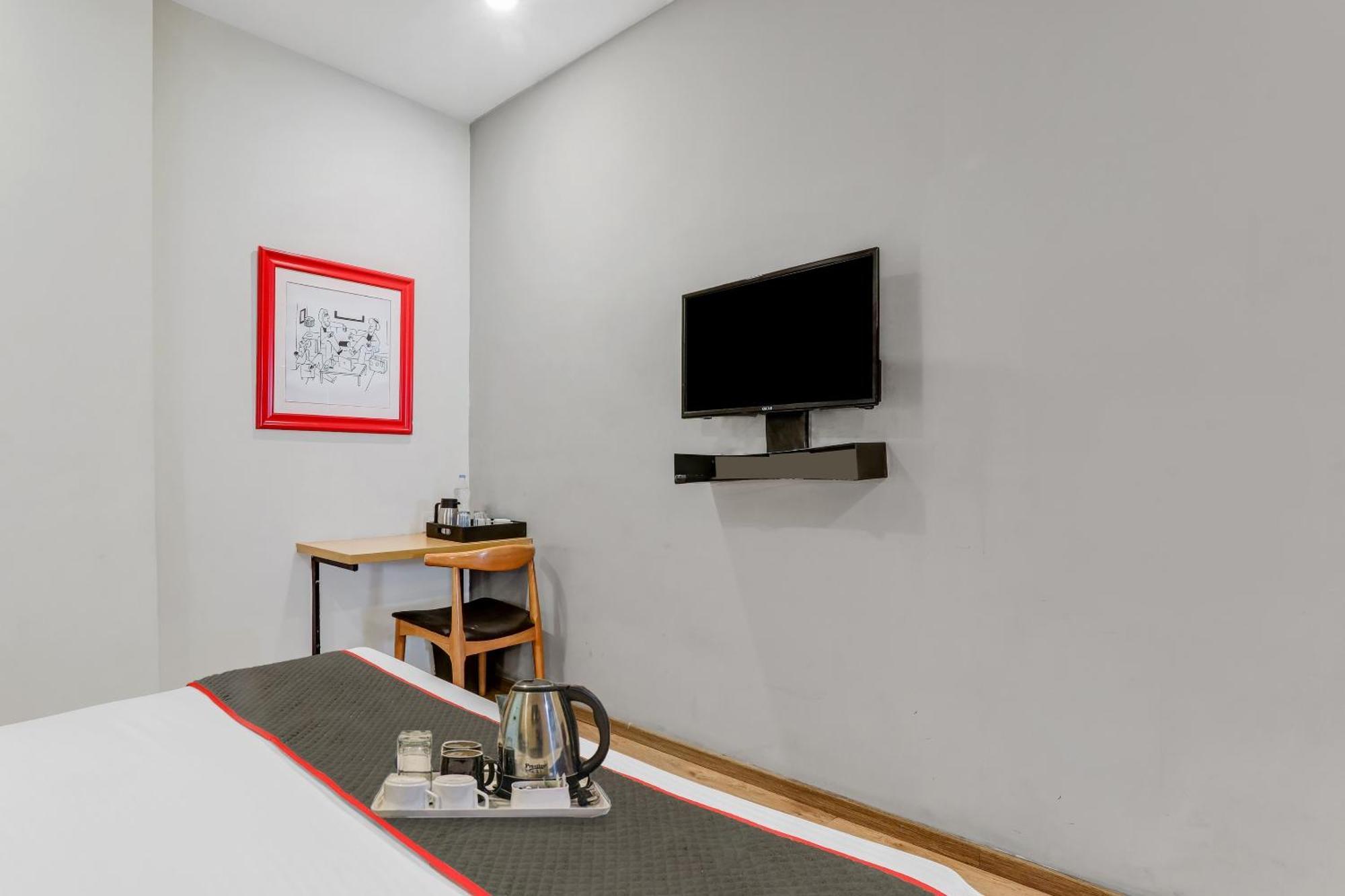 Super Townhouse 139 Ashiyana Smriti Upvan Near Emerald Mall Lucknow Bijnaur Exterior photo